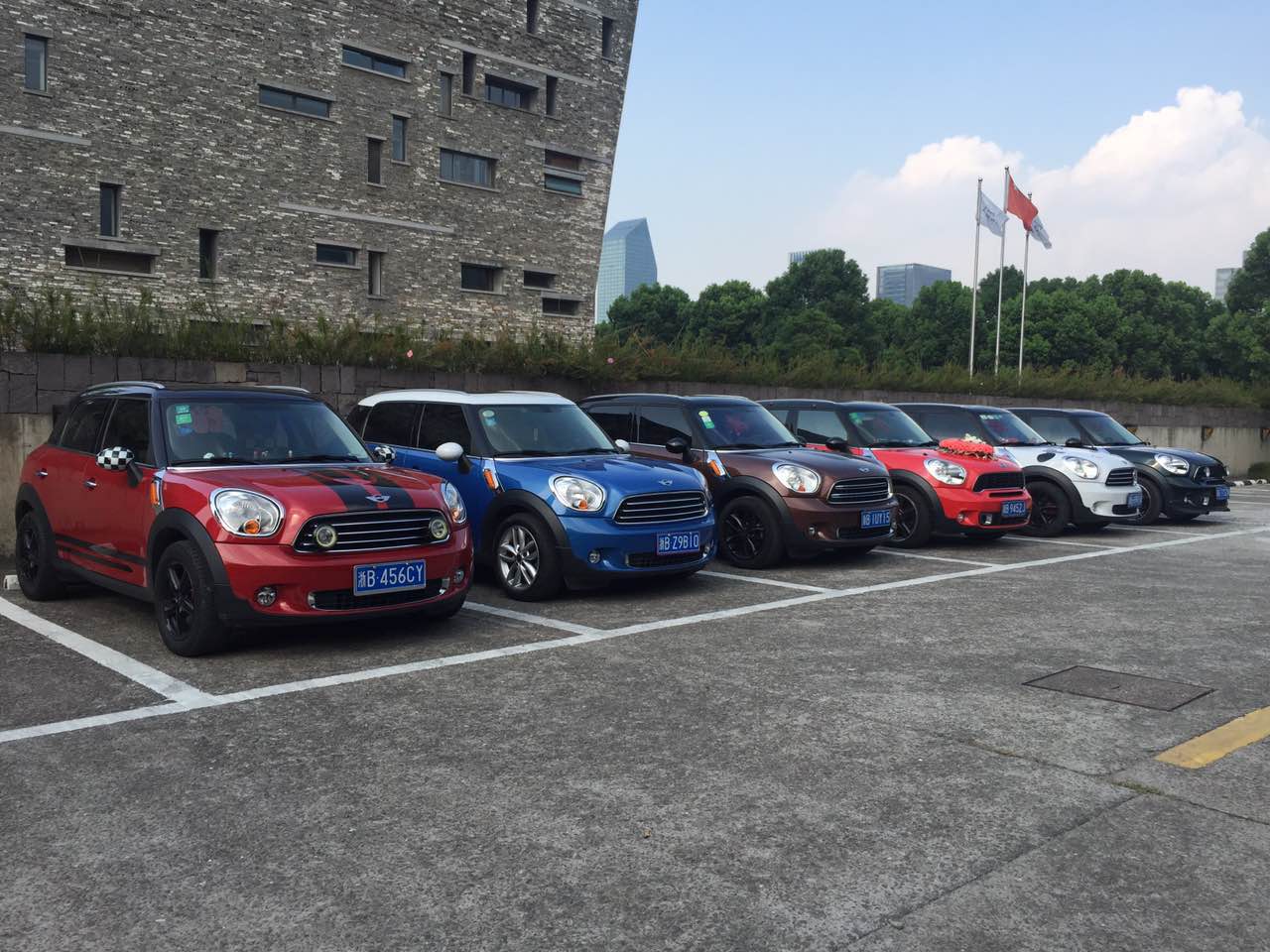 七彩大MINI車隊